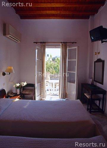Vienoulas Garden Hotel 11